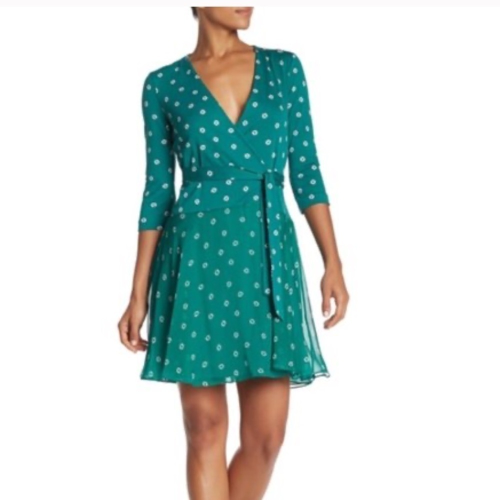 Diane von Furstenberg New Irina Floating Geo Juniper Dress Size 2